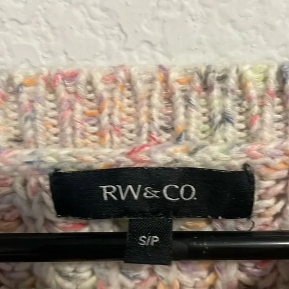 RW & Co Small knit sweater - Picture 3 of 6
